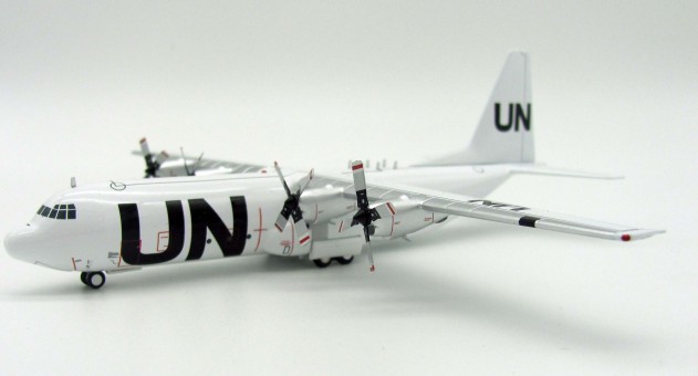 United Nations Lockheed L-100- 30 Hercules (L-382G) ZS-JIZ With Stand IF1300417 Scale 1:200