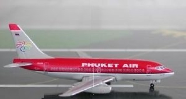 Phuket Air 737-200 HS-AKU SMA models 040501A scale 1:400