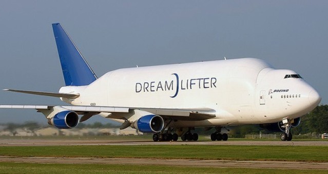 Boeing 747 LCF Dreamlifter Die-Cast Reg# N747BA Hogan HG40083 Scale 1:400