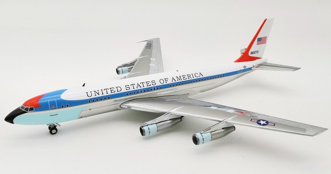 USA - Air Force Boeing VC-137B (707-153B) 58-6970  with stand IF137USAF0518P scale 1:200