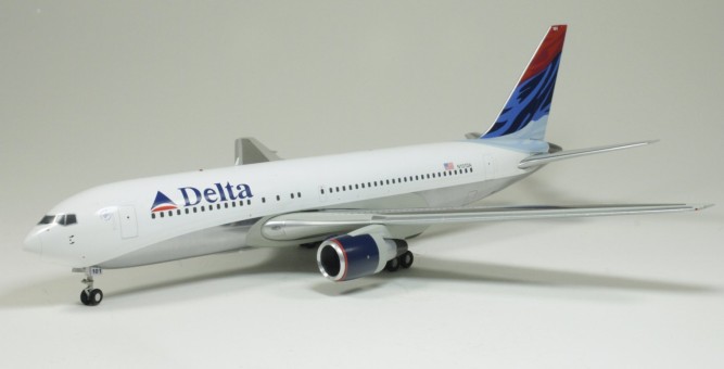 Delta Airlines Boeing 767-200 N101DA   Scale:1:200