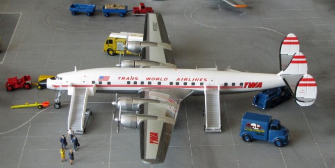 Herpa Wings TWA Lockheed L-1649A Starliner   1:200