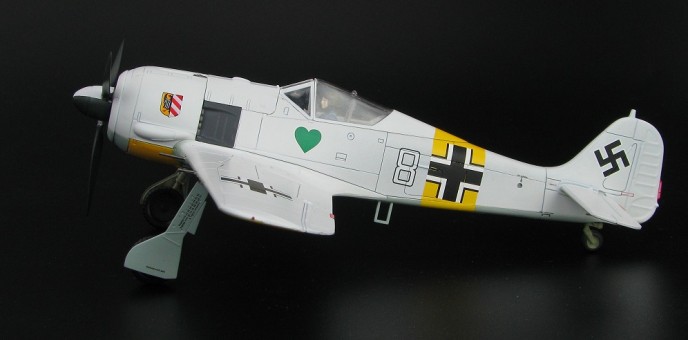 German Fw 190A-4 "White 8" Staffel-Gruppe Feb 1943 Hobby Master HA7421 1:48 