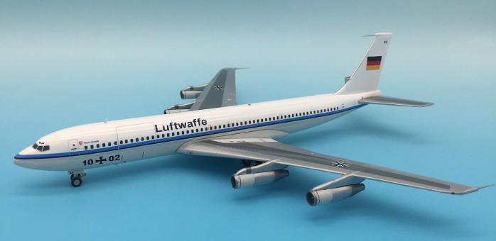 Luftwaffe Germany AF Boeing 707-300 Reg# 10+02 Stand IF707GAF001 1:200
