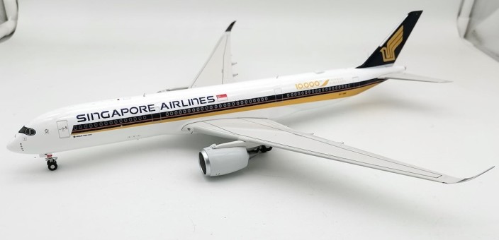 Singapore Airlines 1000th Airbus A350-941 9V-SMF with stand  White Box-Inflight  WB-A350-9-007 scale 1:200