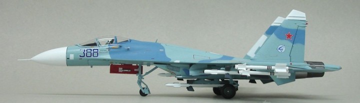 Su-27 Flanker 1/72 Die Cast Model WTY-72014-018