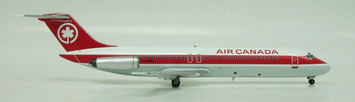Air Canada DC-9-30 C-FTMM  1:200 Scale 