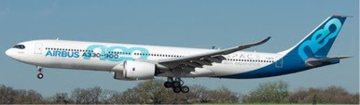 Airbus Industrie Airbus A330-941 "AIRSPACE" F-WTTE AV4222 Rolling Detachable Magnetic Wheels Aviation400 Scale 1:400