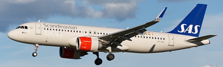 Scandinavian Airbus A320neo Reg# LN-RGL Stand JC wings JC2SAS171 Scale 1:200 