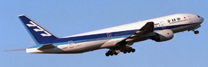 ANA Boeing B777-200ER (777 Tail) JA8197 w/Antenna EW4ANA777002 JCWings Scale 1:400