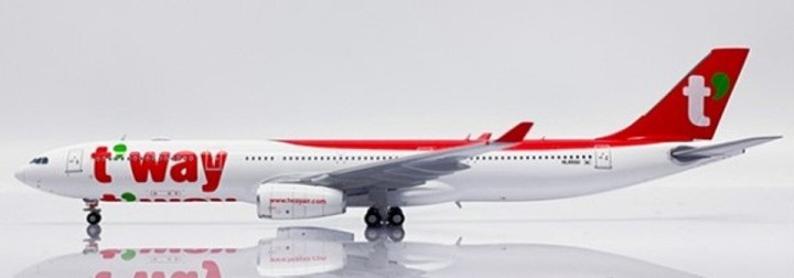 T'Way Air Airbus A330-300 Reg: HL8500 With Antenna LH4285 JC Wings scale 1:400