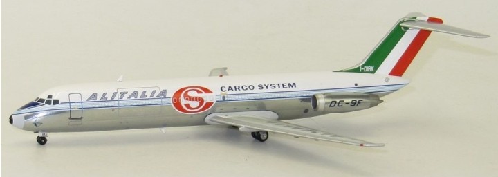 Alitalia Cargo System DC-9-32F I-DIBK Polished w/ Stand Inflight IFDC90816BP Scale 1:200