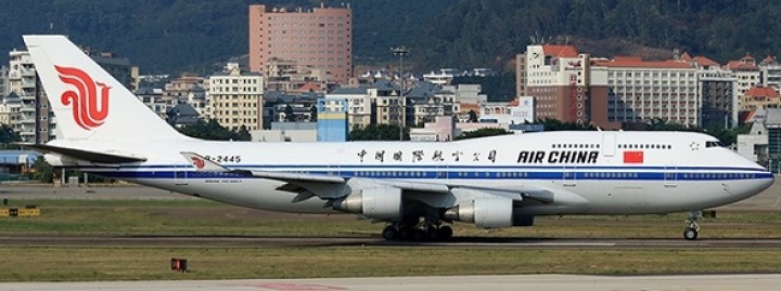 Air China Boeing 747-400 B-2445 中国国际航空公司 JC Wings JC4CCA059 scale 1:400