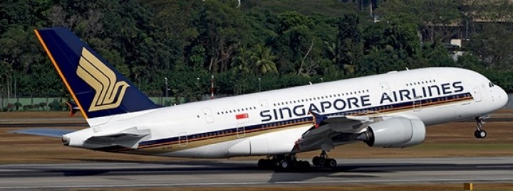 Singapore Airbus A380 10th Anniversary 9V-SKA JC Wings BBOX4005 Scale 1:400
