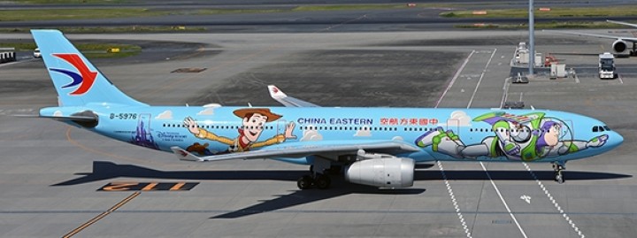 China Eastern Airbus A330-300 Toy Story B-5976 中国东方航空 JC wings EW4333001 scale 1:400