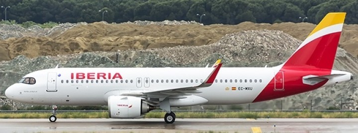 Iberia Airbus A320neo EC-MXU Stand JC wings JC2IBE082 scale 1:200