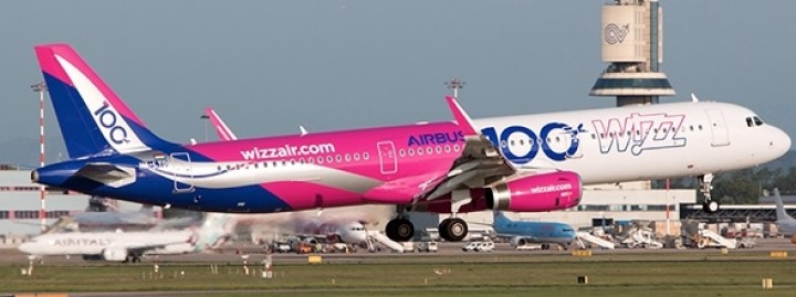 Wizz Air "100th" Airbus A321-200 HA-LTD Sharklets JC Wings LH4WZZ113 scale 1:400
