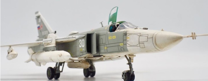 Su-24M Fencer Soviet Air Force Die-Cast Calibre Wings CA722404 scale 1:72
