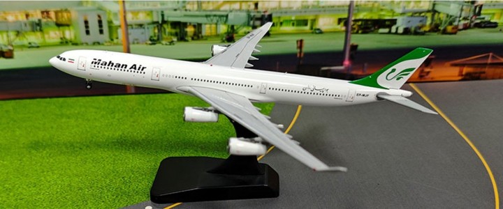 Mahan Air Airbus A340-313 Reg: EP-MJF AV4411 Aviation Models 1:400