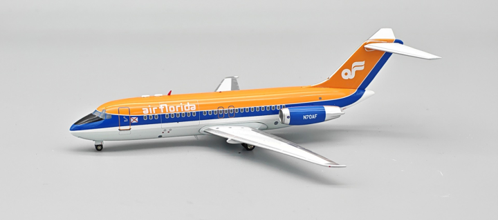 Air Florida McDonnell Douglas DC-9-15RC N70AF IF915AF0726 InFlight Models 1:200