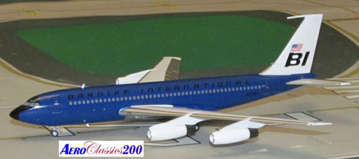 Braniff Airlines Boeing B720 Jelly Beans Colors Dark Blue ” Reg# N7083 Aero Classics Scale 1:200 