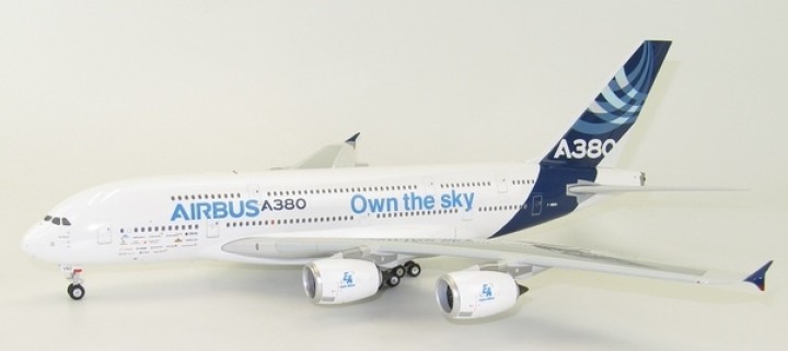  House Airbus A380 Own The Sky Reg# F-WWDD Phoenix PH2AIR252 Scale 1:200