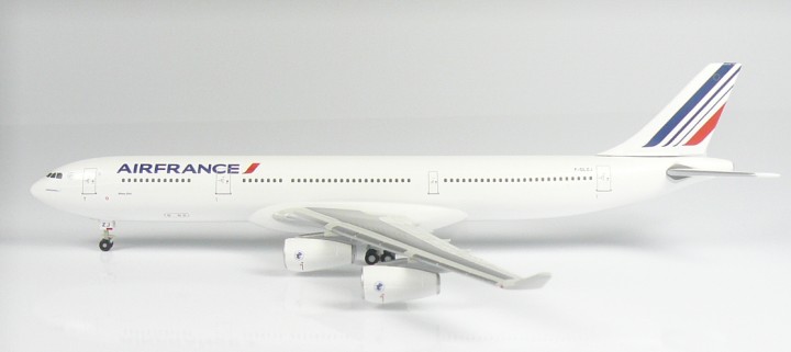 Air France A340-300 1/400 W/GEAR & Stand