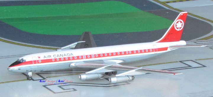 Air Canada DC-8-50 with 15pcs GSE Vehicles Reg# CF-TJK Aeroclassics Scale 1:400 