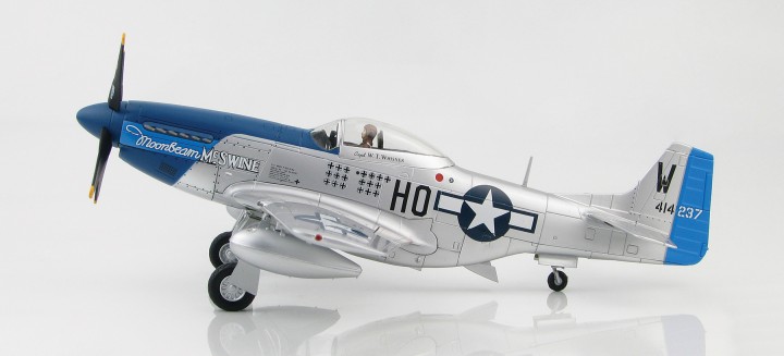P-51D Mustang “Moonbeam McSwine” Capt. W. Whisner 1944, HA7726 1:48 eztoys.com scale models 
