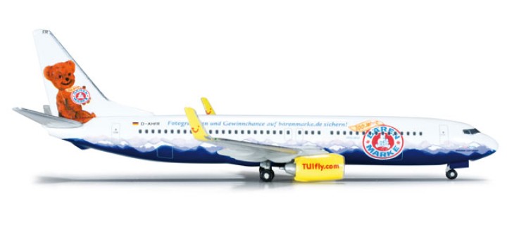 TUIfly Boeing 737-800 "100 Jahre Bärenmarke - ÜBärFlieger" HE523400