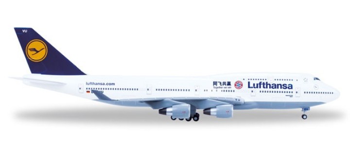 Lufthansa Boeing 747-400 FC Bayern München China Tour 2015 557535 Herpa Scale 1:200