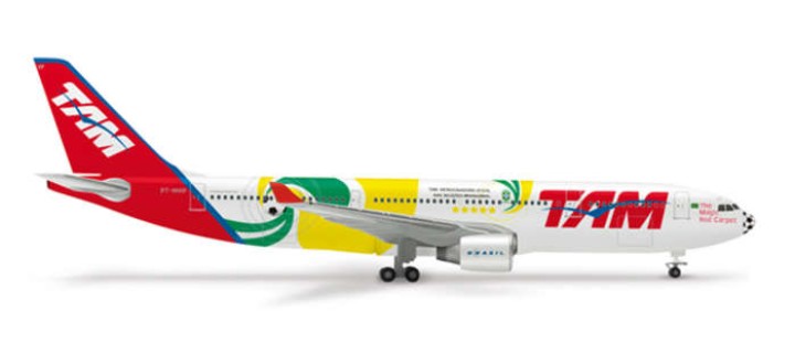 Tam A330-200 World Cup 2010