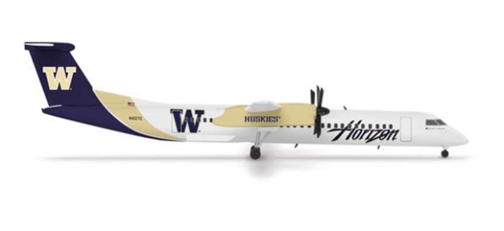 Horizon Q400 Washington Huskies