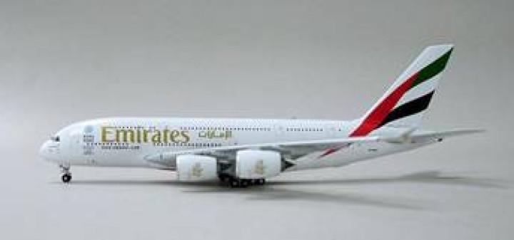Emirates Airlines (Dubai) A380-861 Reg# A6-EDZ 1:400 1:400 Scale
