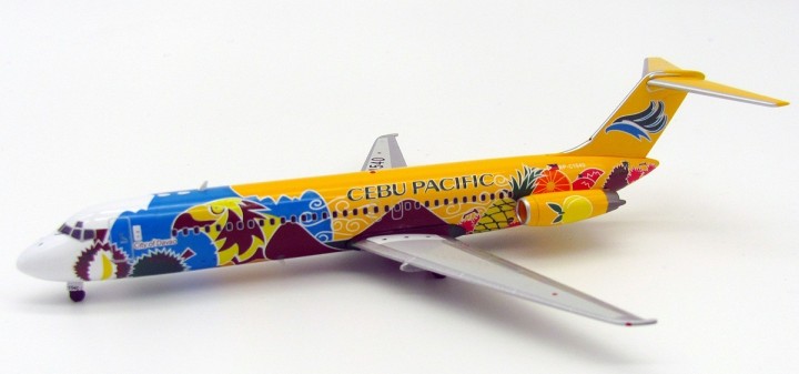 Cebu Pacific Air DC-9-32 City of Davao registration RP-C1540 with stand Inflight IFDC90916 scale 1:200