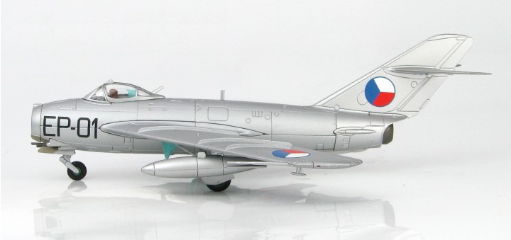 MiG-17F Fresco C Maj. Gen. Kukel, Czechoslovak Air Force, 1957 Hobby Master HA5904 scale 1:72