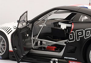 AUTOart die-cast model Nissan GT-R FIA GT1 World Championship 2010