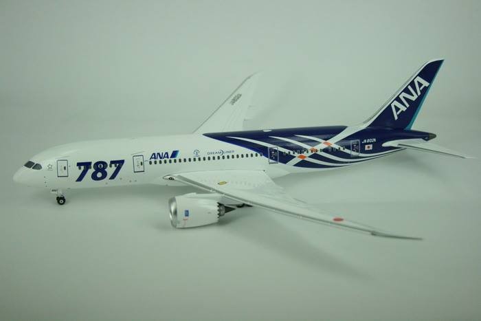 Phoenix Model Die cast Airliners 1:200 Scale ezToys - Diecast