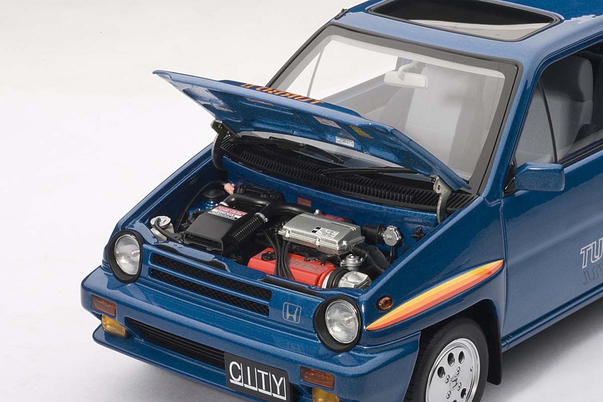 Sale! Honda City Turbo II, Blue with Stripes, with Motocompo in White 73283  scale 1:18