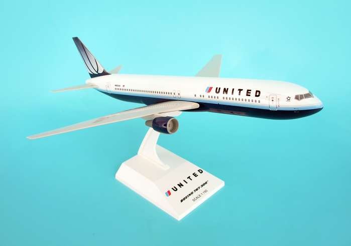 New SkyMarks United Boeing 767-300 SKR726 New Livery 1/200 Reg# N652UA 