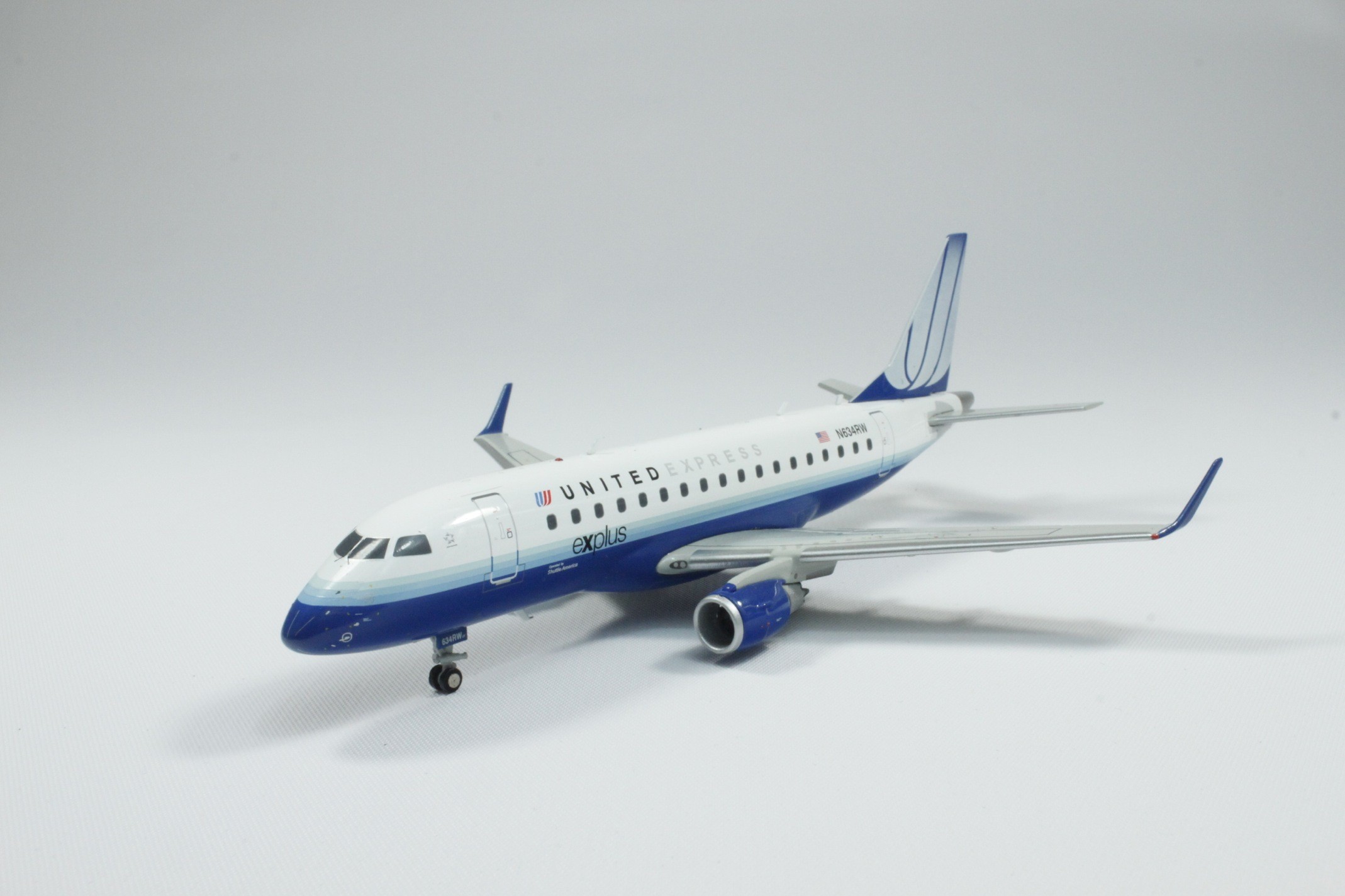 United Express Embraer ERJ-170 Reg# N634RW Blue Tulip G2UAL352 1:200