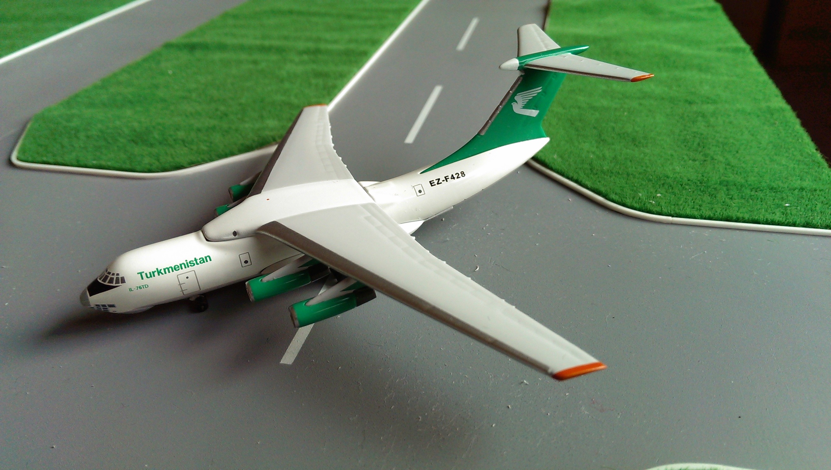 Highly detailed Aero Classics die-cast model Turkmenistan IL-76TD