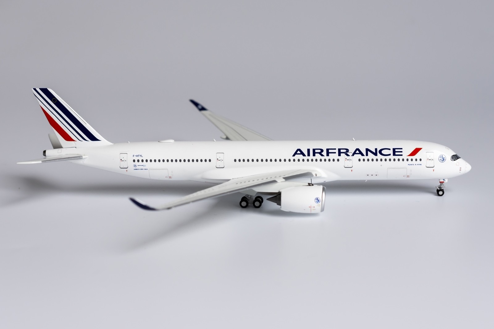 最安値に挑戦 ヤフオク! NG model エールフランス A350-900 F-HTYL 1/40...