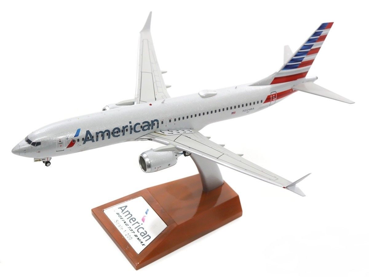 Maquette métal American Airlines Boeing 737 Max 8 N306RC 1/500e