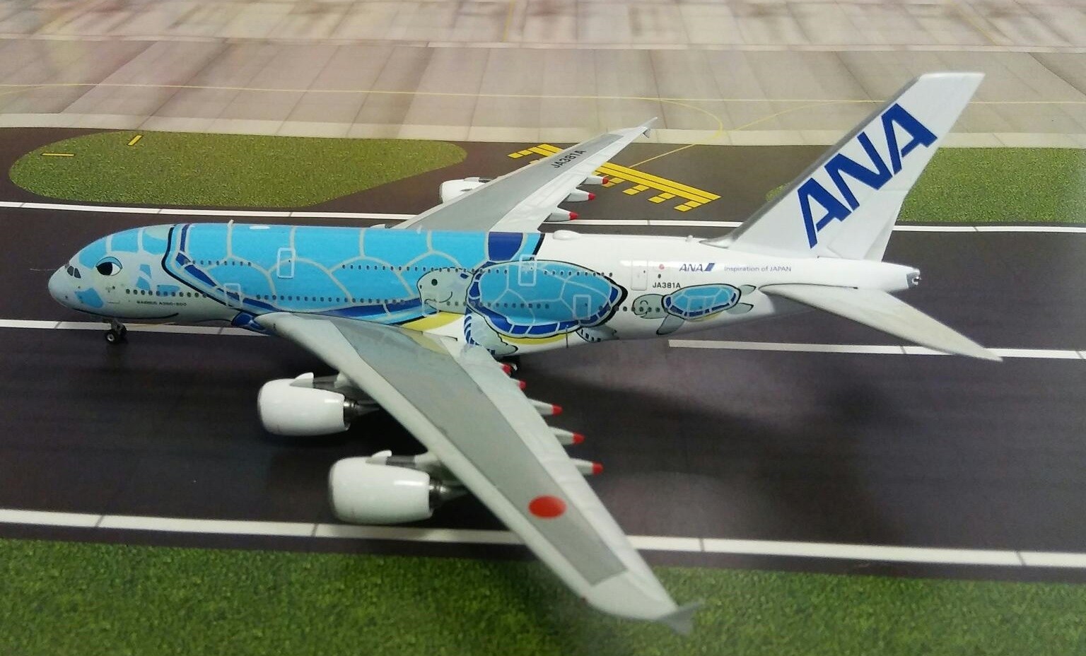 ANA Airbus A380 “Tortoise” blue, Lani JA381A Phoenix 04199 Die
