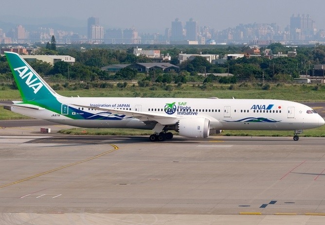 ANA Green All Nippon Boeing 787-9 Dreamliner JA871A Future Promise Phoenix  04485 Scale 1:400