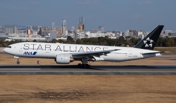 ANA All Nippon Star Alliance Boeing 777-281 JA712A Phoenix 04384