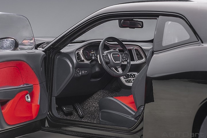 Autoart 1:18 Diecast 2018 Dodge Challenger 392 HEMI SP Shaker Tor Red PRE-ORDER 