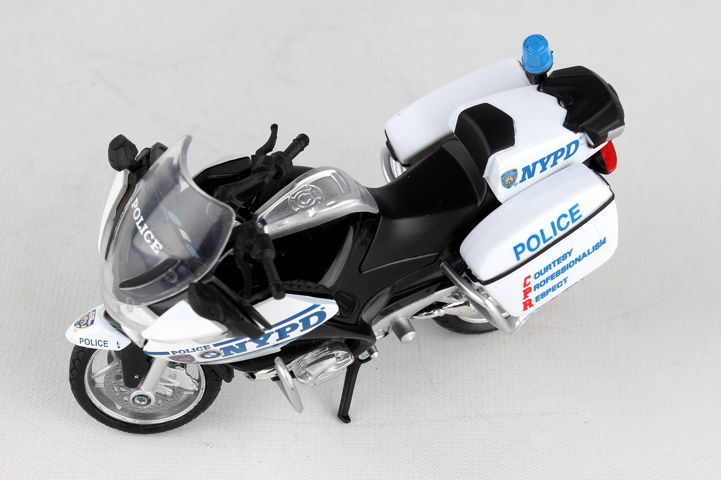 NYPD Police Motorcycle Diecast Model Toy NR67555 Daron 1:18 NYPD Licensed 