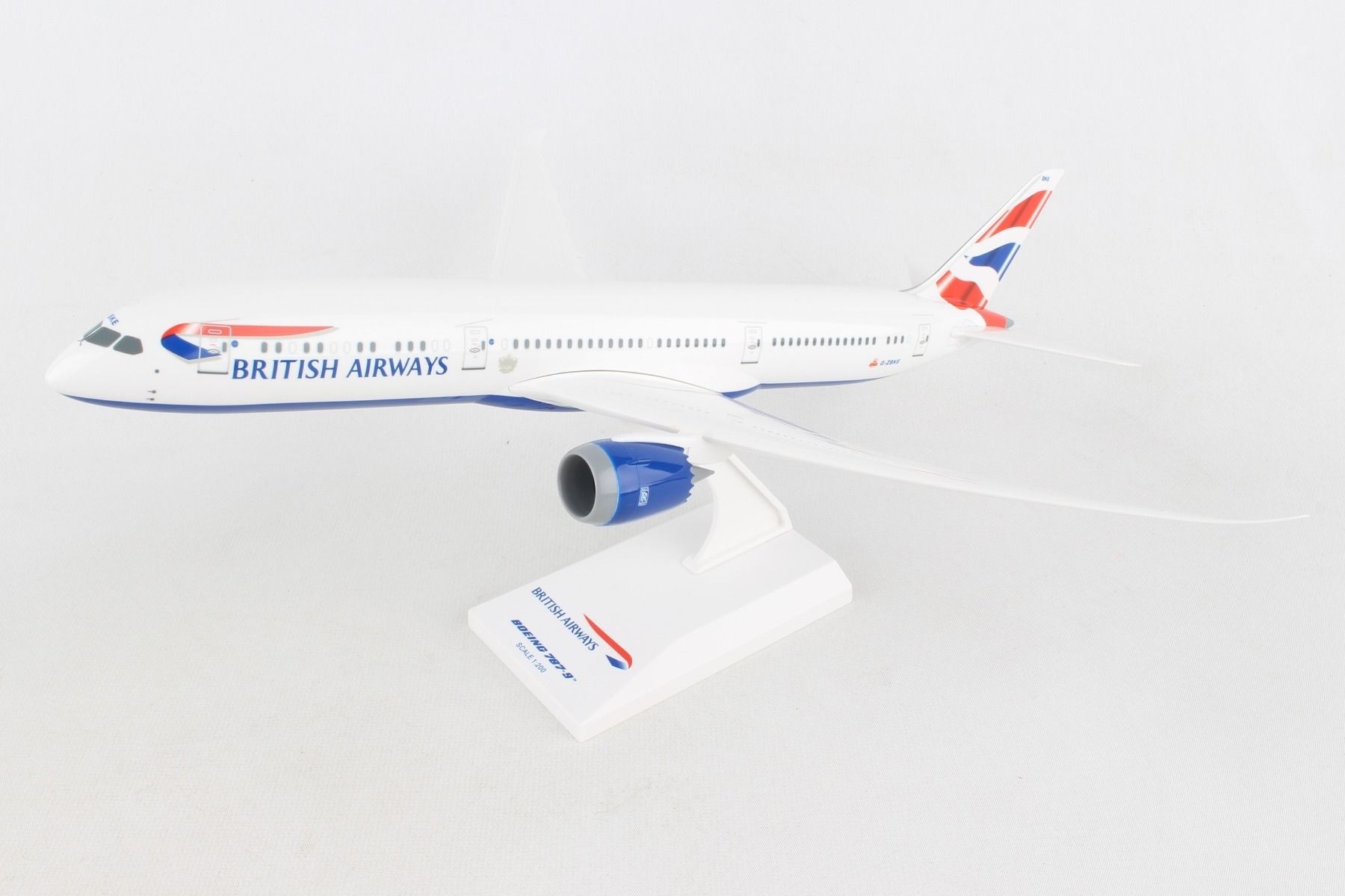 *British Airways Boeing 787-9 G-ZBKE Dreamliner stand Skymarks SKR1039  scale 1:200